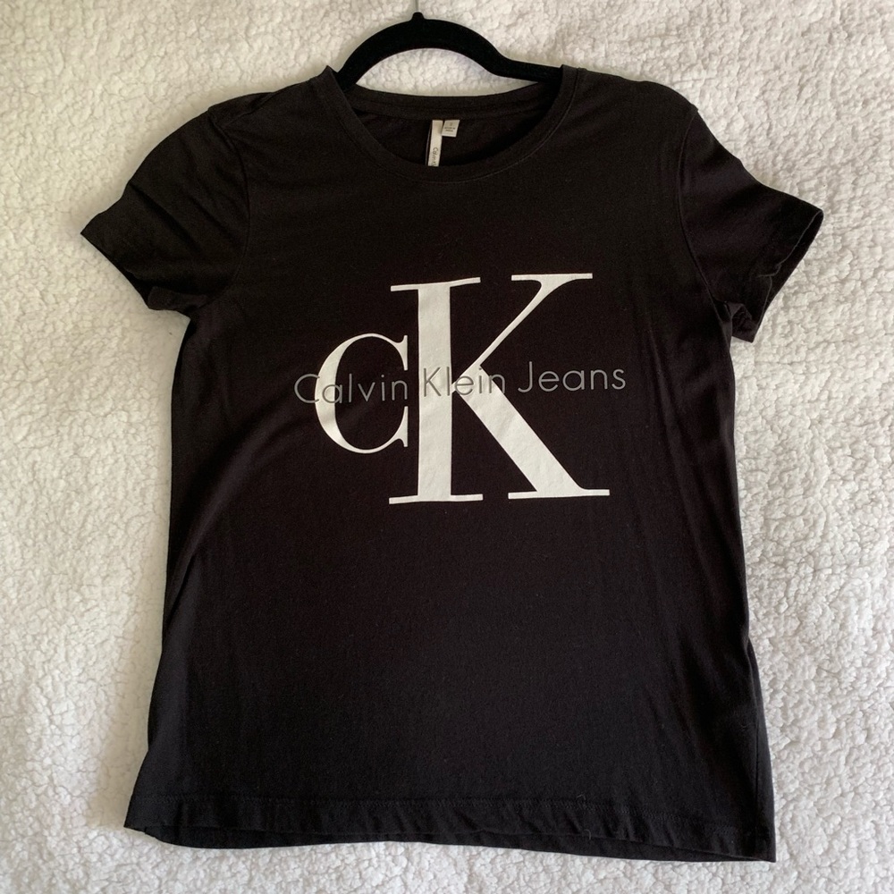 Calvin Klein Logo Graphic Tee